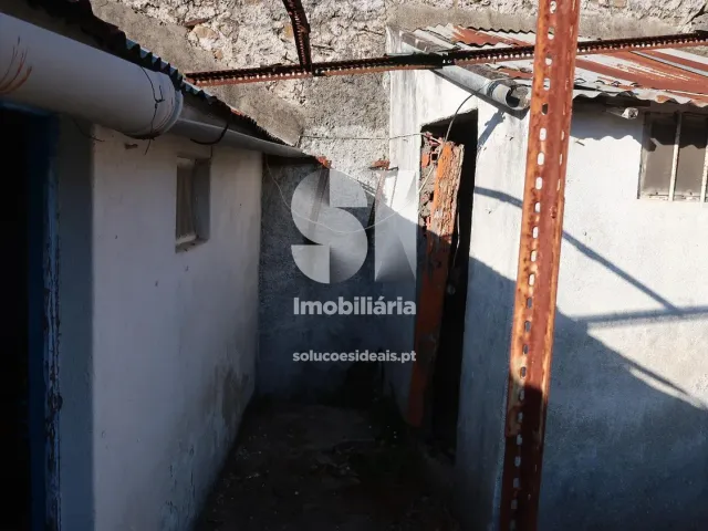 Moradia T2 - S�o Martinho da Corti�a, Arganil, Coimbra - Miniatura: 21/31