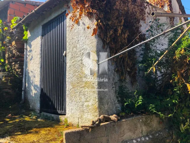 Moradia T2 - Parada de Cunhos, Vila Real, Vila Real - Miniatura: 30/34