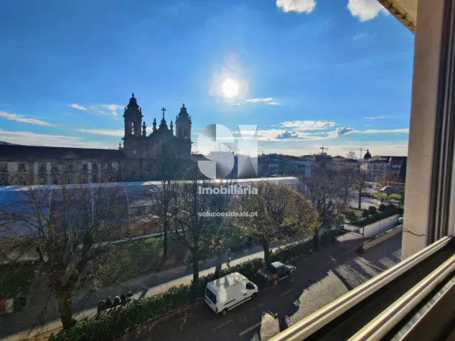 Apartamento T0 - S�o Jos� de S�o L�zaro, Braga, Braga - Miniatura: 13/24