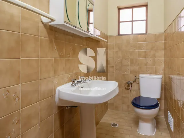 Moradia > T6 - Vieira de Leiria, Marinha Grande, Leiria - Miniatura: 19/49