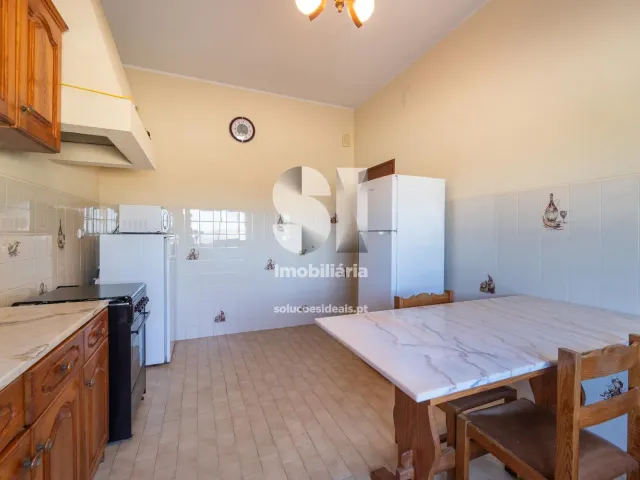 Moradia > T6 - Vieira de Leiria, Marinha Grande, Leiria - Miniatura: 22/49