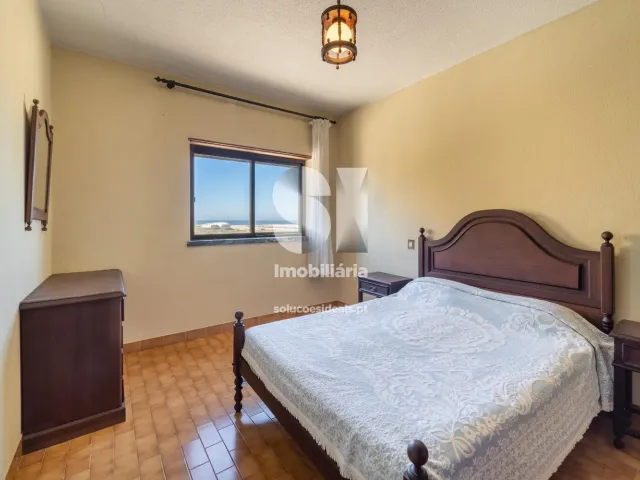 Moradia > T6 - Vieira de Leiria, Marinha Grande, Leiria - Miniatura: 40/49