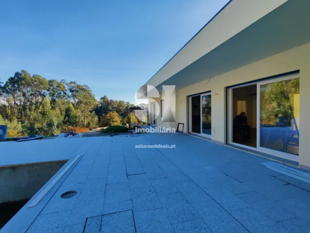 Moradia T3 - Espinho, Braga, Braga - Miniatura: 2/44