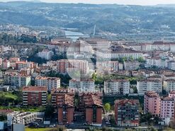 Apartamento T6 - Santo Ant�nio dos Olivais, Coimbra, Coimbra - Miniatura: 32/37