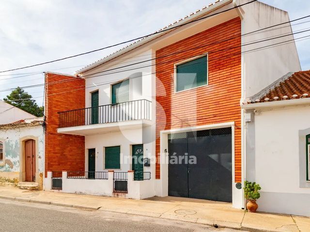 Moradia T5 - Goleg�, Goleg�, Santar�m - Imagem grande