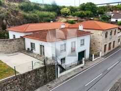 Moradia T3 - Parada de Cunhos, Vila Real, Vila Real