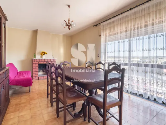 Moradia > T6 - Vieira de Leiria, Marinha Grande, Leiria - Miniatura: 31/49