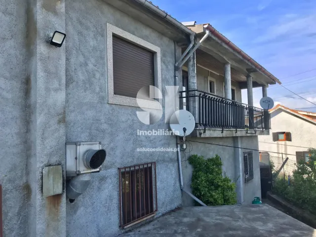 Moradia T0 - Adoufe e Vilarinho de Samard�, Vila Real, Vila Real - Miniatura: 3/49