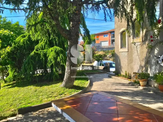 Moradia T0 - Adoufe e Vilarinho de Samard�, Vila Real, Vila Real - Miniatura: 15/49