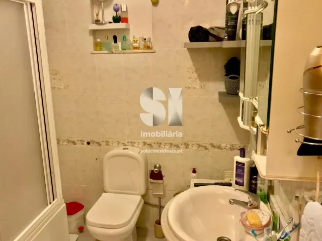 Moradia T0 - Adoufe e Vilarinho de Samard�, Vila Real, Vila Real - Miniatura: 27/49