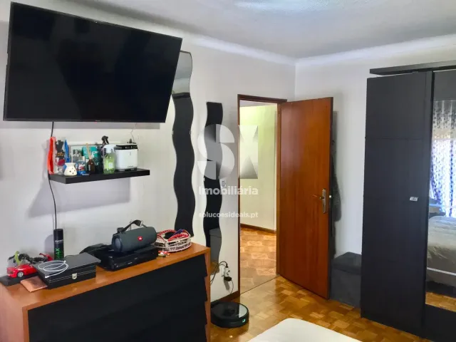 Moradia T0 - Adoufe e Vilarinho de Samard�, Vila Real, Vila Real - Miniatura: 29/49