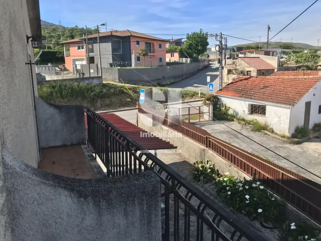 Moradia T0 - Adoufe e Vilarinho de Samard�, Vila Real, Vila Real - Miniatura: 42/49