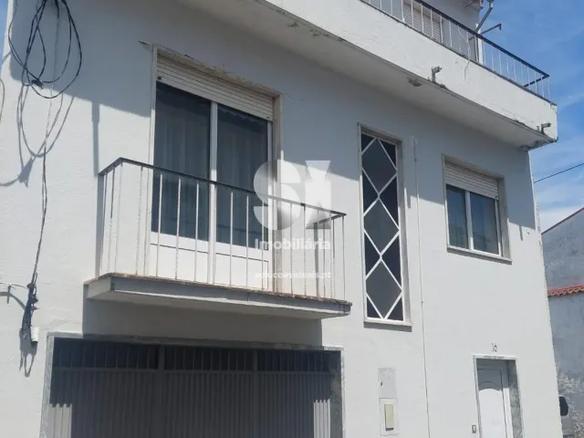 Moradia T0 - Sarzedo, Arganil, Coimbra - Miniatura: 1/31