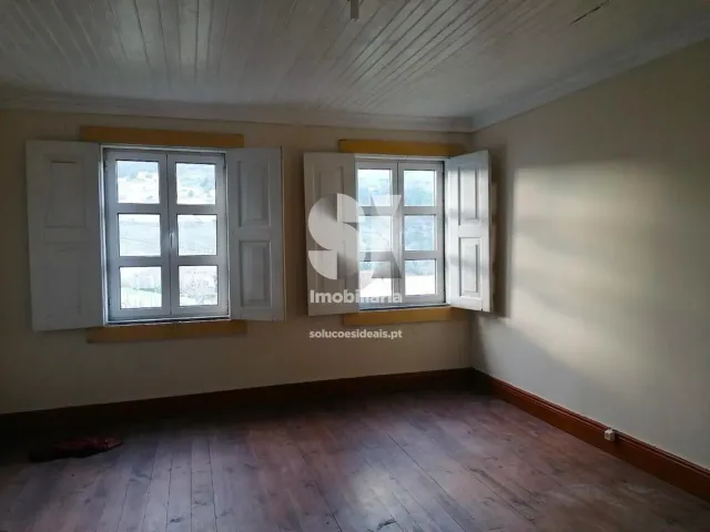 Quinta T0 - Cumieira, Santa Marta de Penagui�o, Vila Real - Miniatura: 33/44