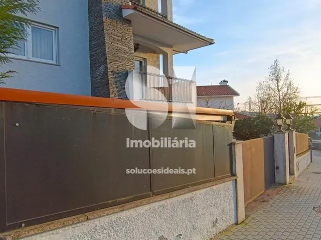 Moradia T0 - Vila Real, Vila Real, Vila Real - Miniatura: 1/33