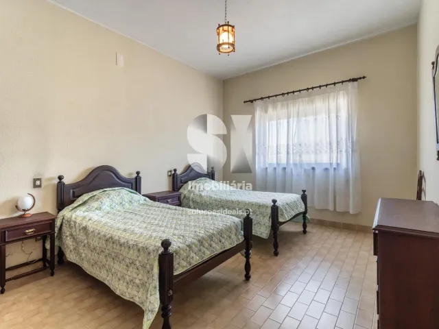 Moradia > T6 - Vieira de Leiria, Marinha Grande, Leiria - Miniatura: 5/35