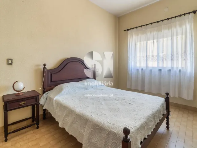 Moradia > T6 - Vieira de Leiria, Marinha Grande, Leiria - Miniatura: 8/35