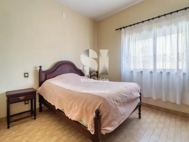 Moradia > T6 - Vieira de Leiria, Marinha Grande, Leiria - Miniatura: 10/35