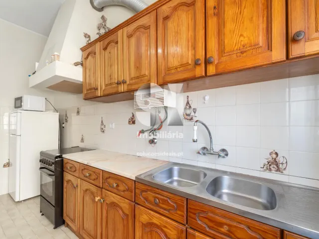 Moradia > T6 - Vieira de Leiria, Marinha Grande, Leiria - Miniatura: 15/35