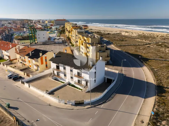 Moradia > T6 - Vieira de Leiria, Marinha Grande, Leiria - Miniatura: 31/35