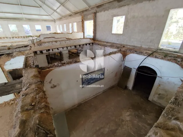 Armaz�m T0 - Arcos, Anadia, Aveiro - Miniatura: 23/32