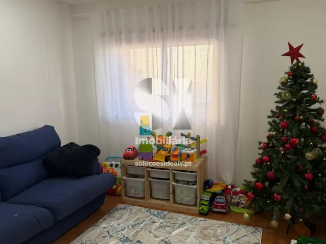 Apartamento T2 - Marinha Grande, Marinha Grande, Leiria - Miniatura: 1/13