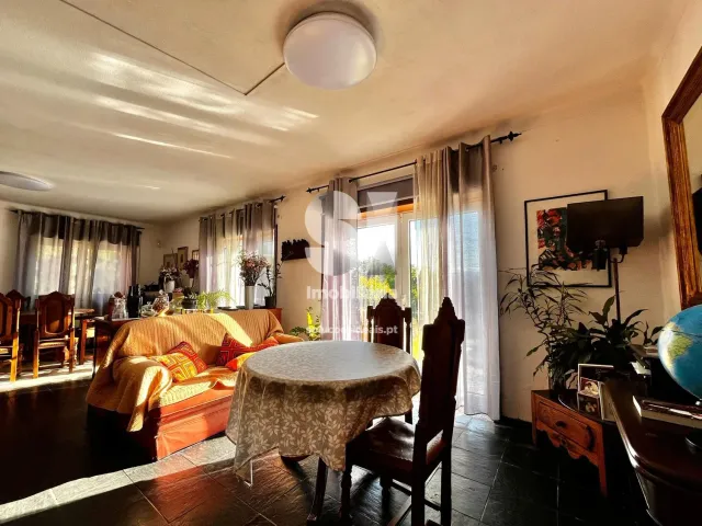 Moradia T5 - Adoufe e Vilarinho de Samard�, Vila Real, Vila Real - Miniatura: 14/49