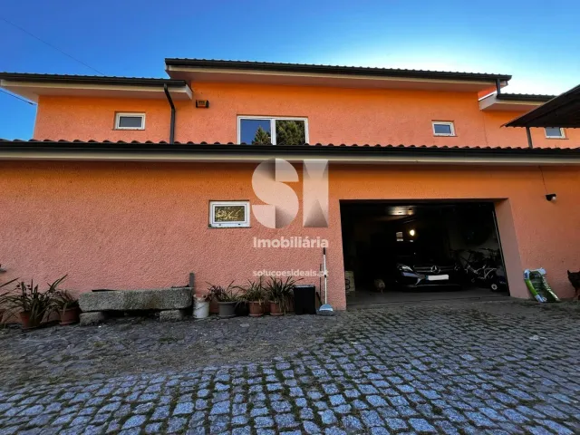 Moradia T5 - Adoufe e Vilarinho de Samard�, Vila Real, Vila Real - Miniatura: 37/49