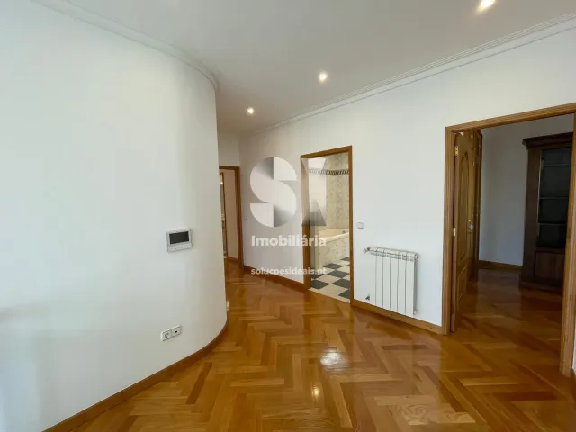 Moradia T6 - Maia, Maia, Porto - Miniatura: 28/45