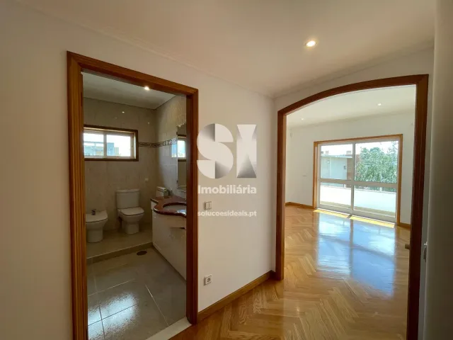 Moradia T6 - Maia, Maia, Porto - Miniatura: 29/45