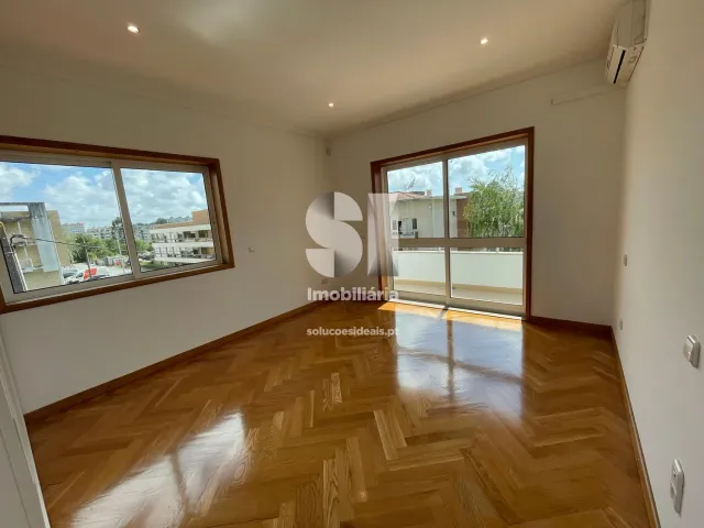 Moradia T6 - Maia, Maia, Porto - Miniatura: 30/45