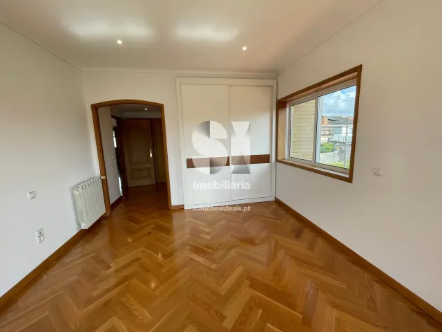 Moradia T6 - Maia, Maia, Porto - Miniatura: 31/45