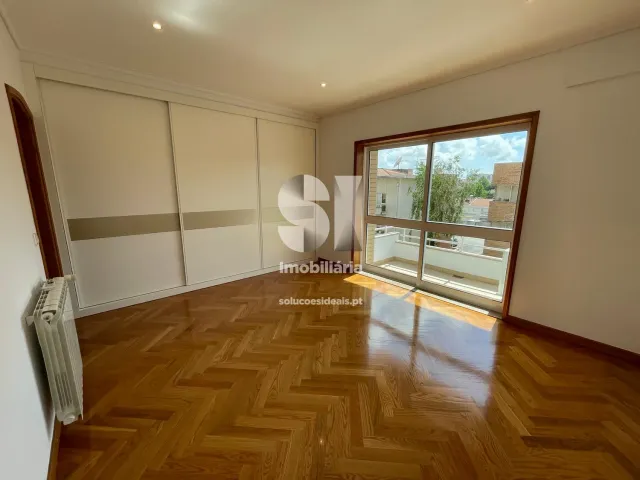 Moradia T6 - Maia, Maia, Porto - Miniatura: 33/45