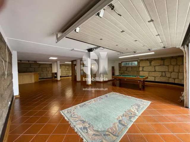 Moradia T6 - Maia, Maia, Porto - Miniatura: 41/45