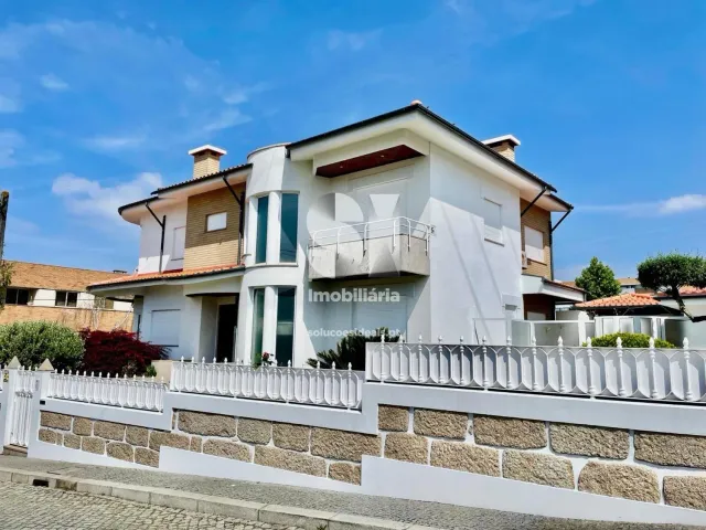 Moradia T6 - Maia, Maia, Porto - Miniatura: 45/45