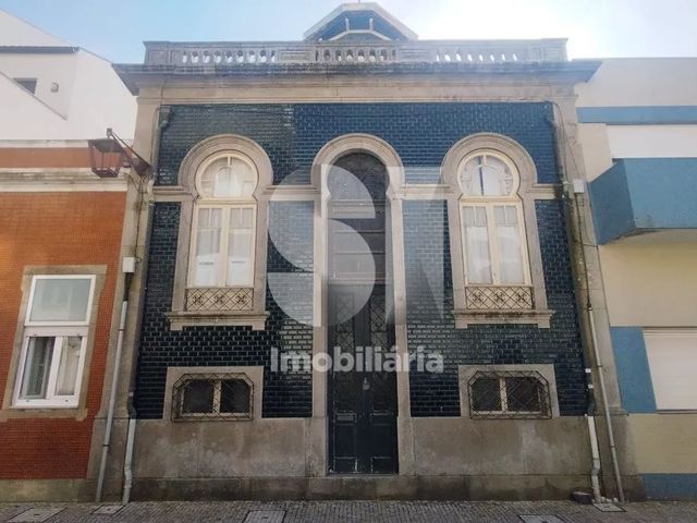 Moradia - A Ver-o-Mar, P�voa de Varzim, Porto - Imagem grande