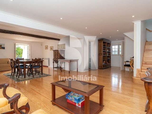 Moradia T5 - Poiares (Santo Andr�), Vila Nova de Poiares, Coimbra - Imagem grande