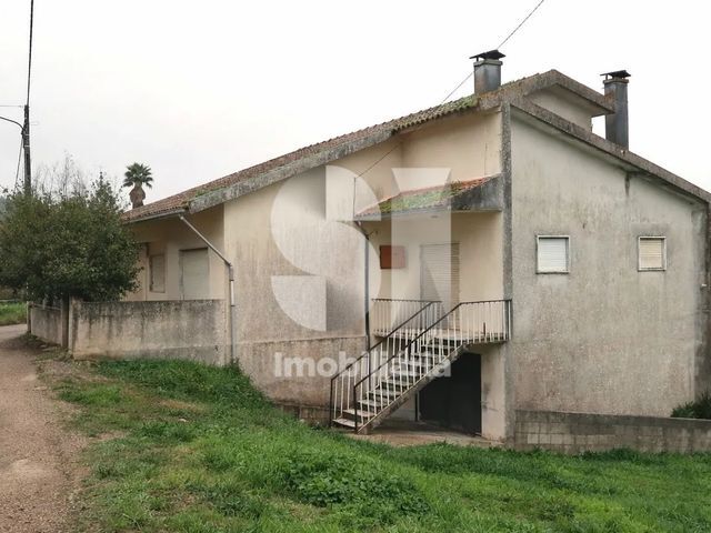 Moradia T3 - S�o Martinho da Corti�a, Arganil, Coimbra - Imagem grande