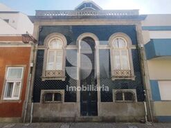 Moradia - A Ver-o-Mar, P�voa de Varzim, Porto