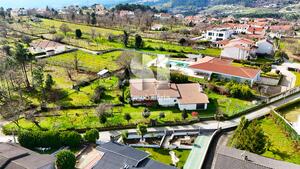 Moradia T3 - Adoufe e Vilarinho de Samard, Vila Real, Vila Real - Miniatura: 1/37