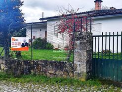 Moradia T3 - Adoufe e Vilarinho de Samard, Vila Real, Vila Real - Miniatura: 35/37