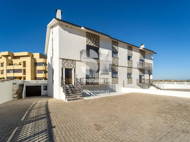 Moradia > T6 - Vieira de Leiria, Marinha Grande, Leiria - Miniatura: 1/35