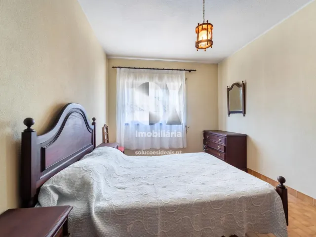 Moradia > T6 - Vieira de Leiria, Marinha Grande, Leiria - Miniatura: 22/35