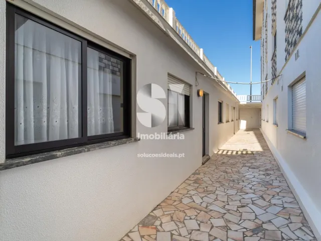 Moradia > T6 - Vieira de Leiria, Marinha Grande, Leiria - Miniatura: 23/35