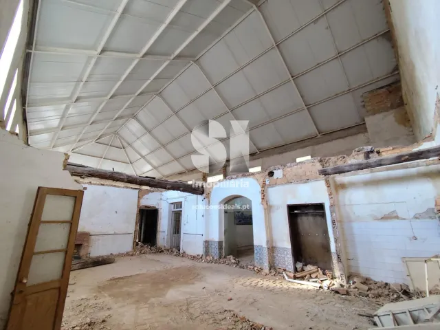 Armaz�m T0 - Arcos, Anadia, Aveiro - Miniatura: 16/32