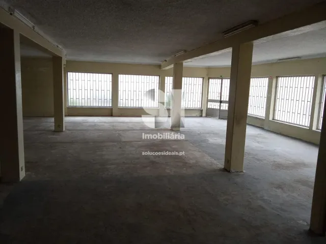 Com�rcio T0 - Arcos, Anadia, Aveiro - Miniatura: 3/9