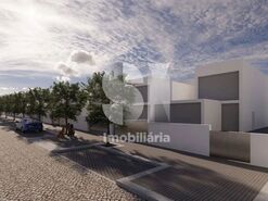 Terreno Urbano T0 - Vila Nova da Telha, Maia, Porto - Miniatura: 2/16