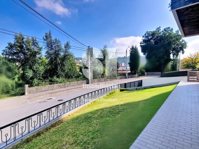 Moradia T3 - Rebordosa, Paredes, Porto - Miniatura: 45/47