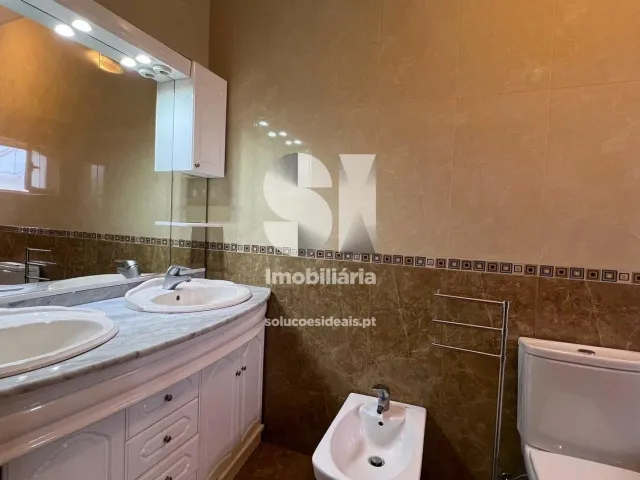 Moradia T6 - Vieira de Leiria, Marinha Grande, Leiria - Miniatura: 26/43