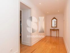 Moradia T5 - Poiares (Santo Andr�), Vila Nova de Poiares, Coimbra - Miniatura: 48/51